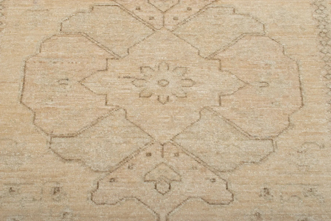 Farahan Modern